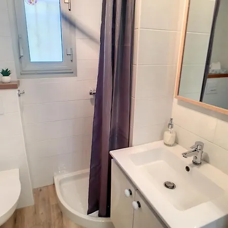 Superbe Jardin, Terrasse, Piscine 307l Kali Κάννες